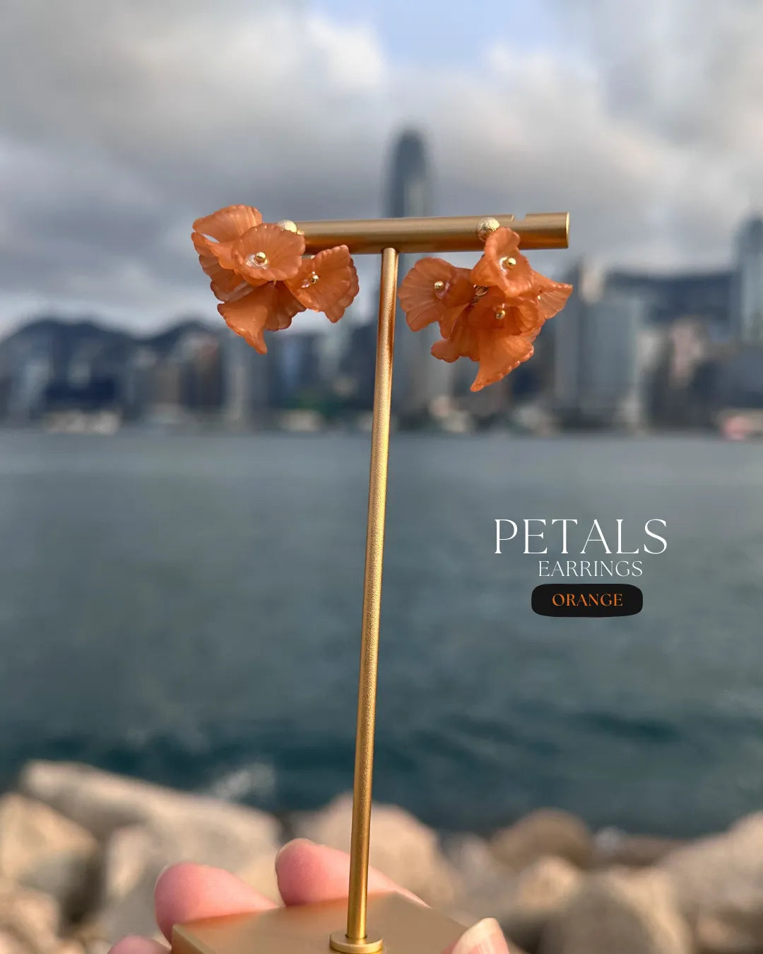 Petals 橙色花瓣耳環