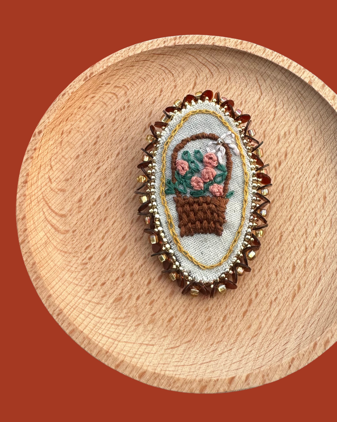 Rosé 玫瑰花籃手工刺繡復古胸針